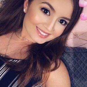 Meet your Posher, Regina